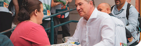 Instituto Plano&Plano celebra 1º ano com arrecadação recorde de alimentos para jovens em vulnerabilidade